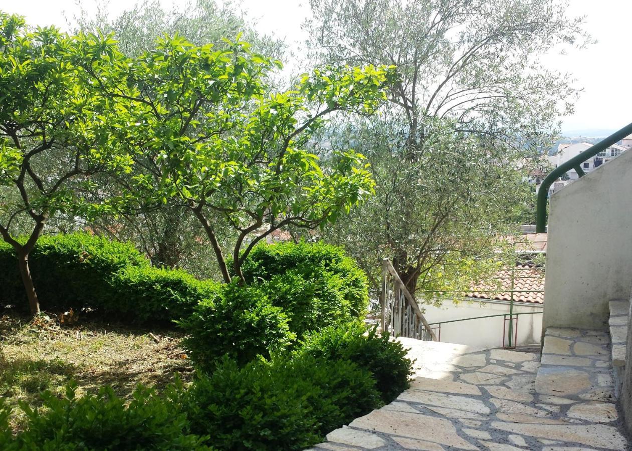 Hoxha Rooms Ulcinj Exterior photo